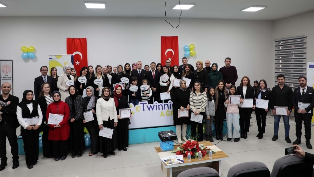 50 ÖĞRETMENE ETWINNING KALİTE ETİKETİ TAKDİM EDİLDİ